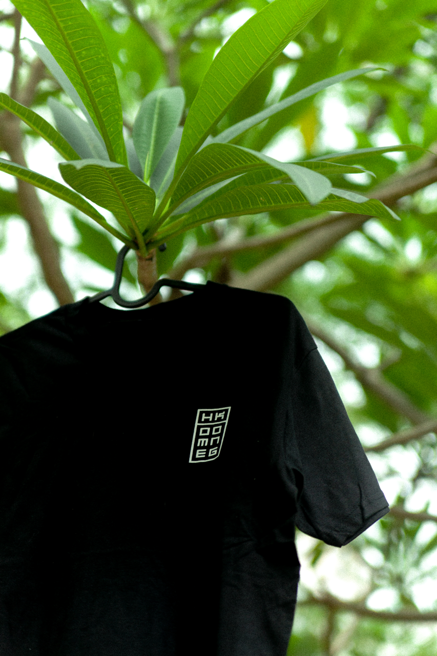 HK BUILDING/852 TEE BLACK