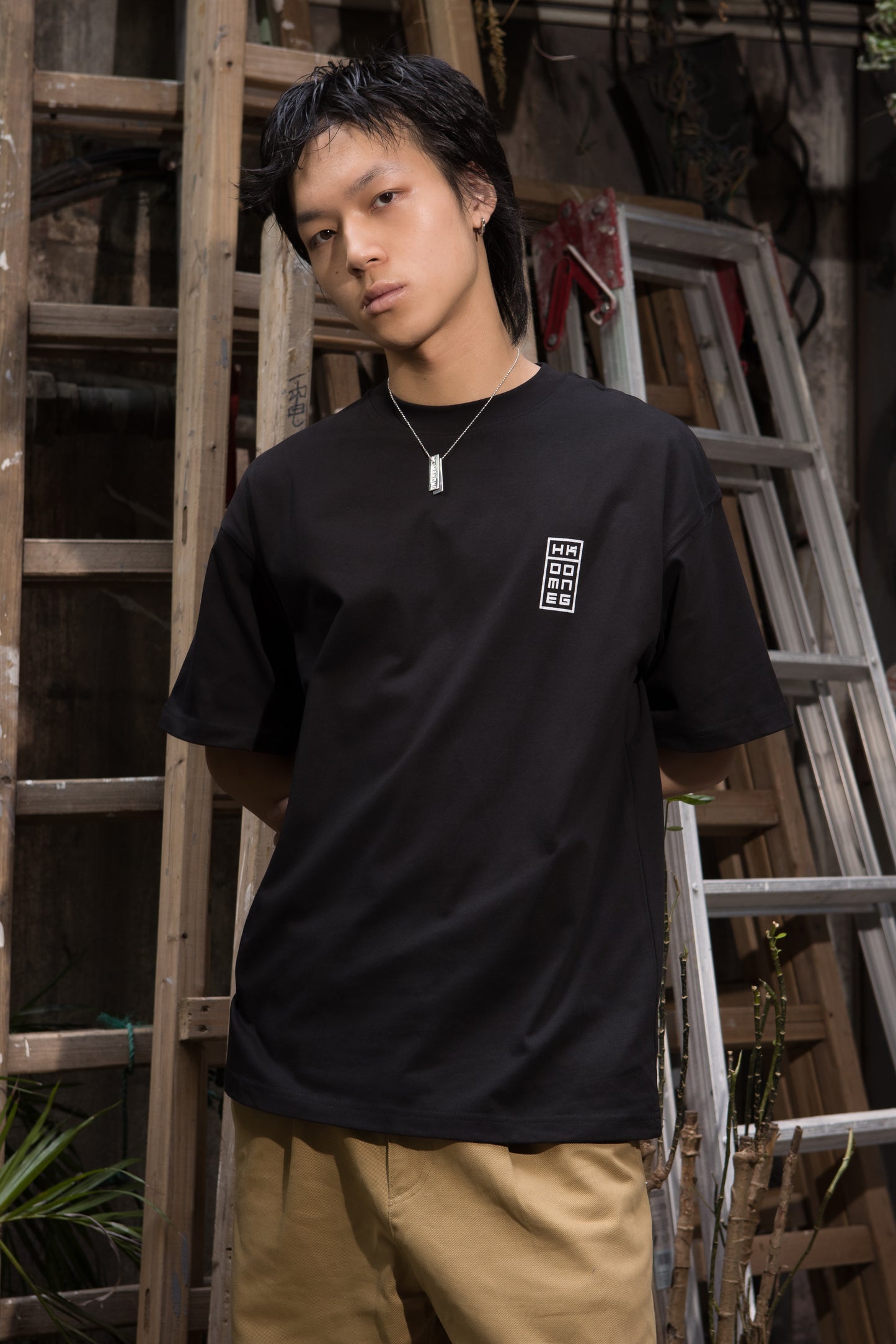 A-Z T-SHIRT BLACK
