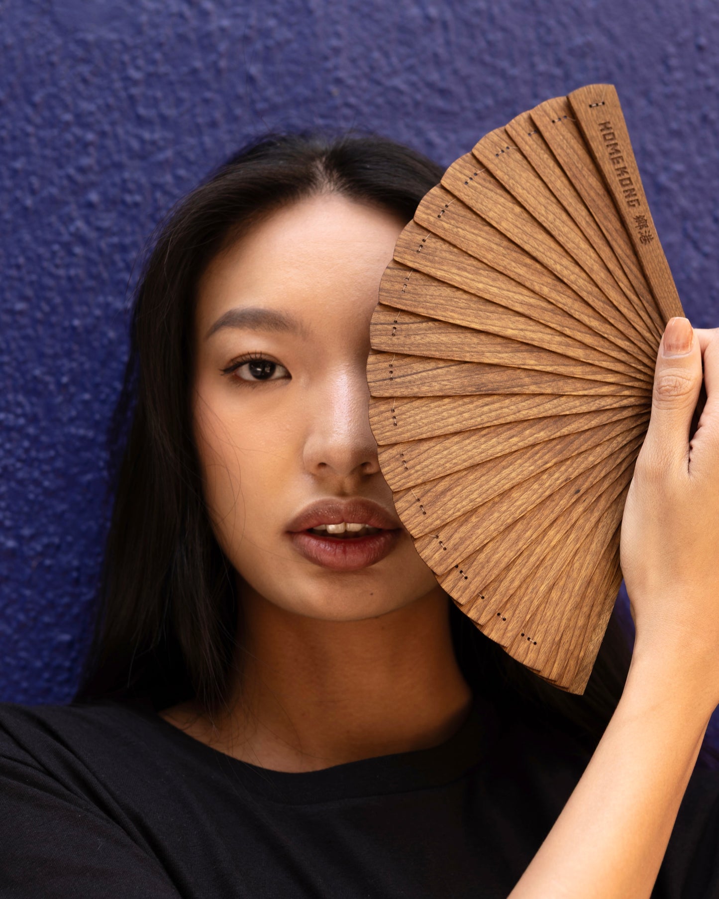 HOMEKONG鄉港Phoebe Zhennan Wood Folding Fan